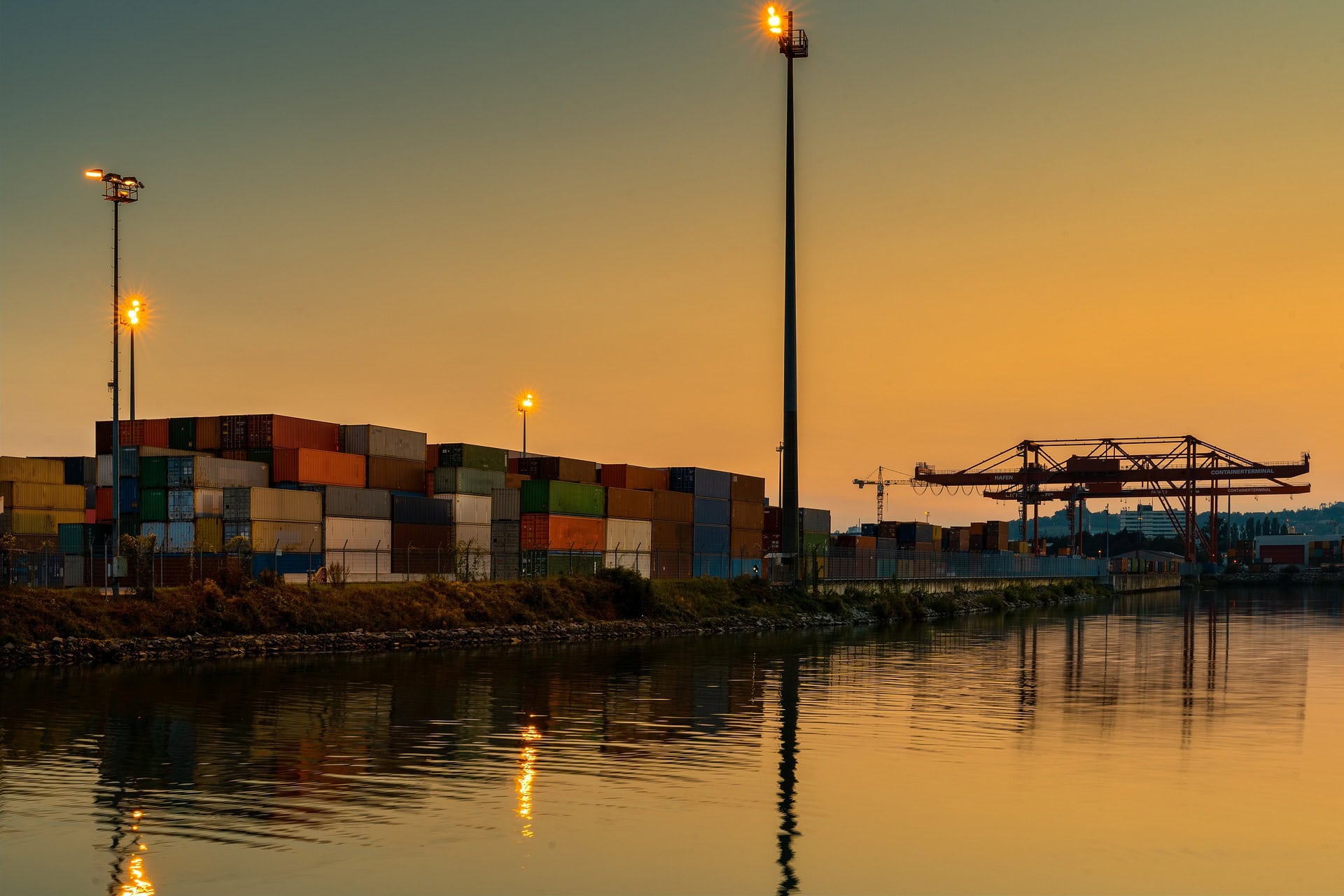 container video vimeo